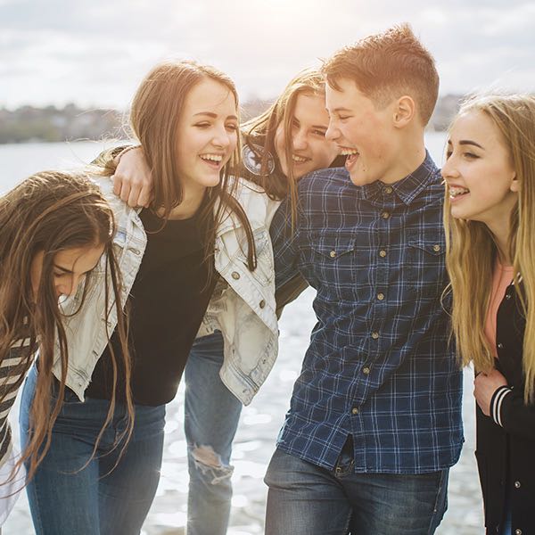 Schütz dich und deine:n Partner:in vor HPV und den Folgen